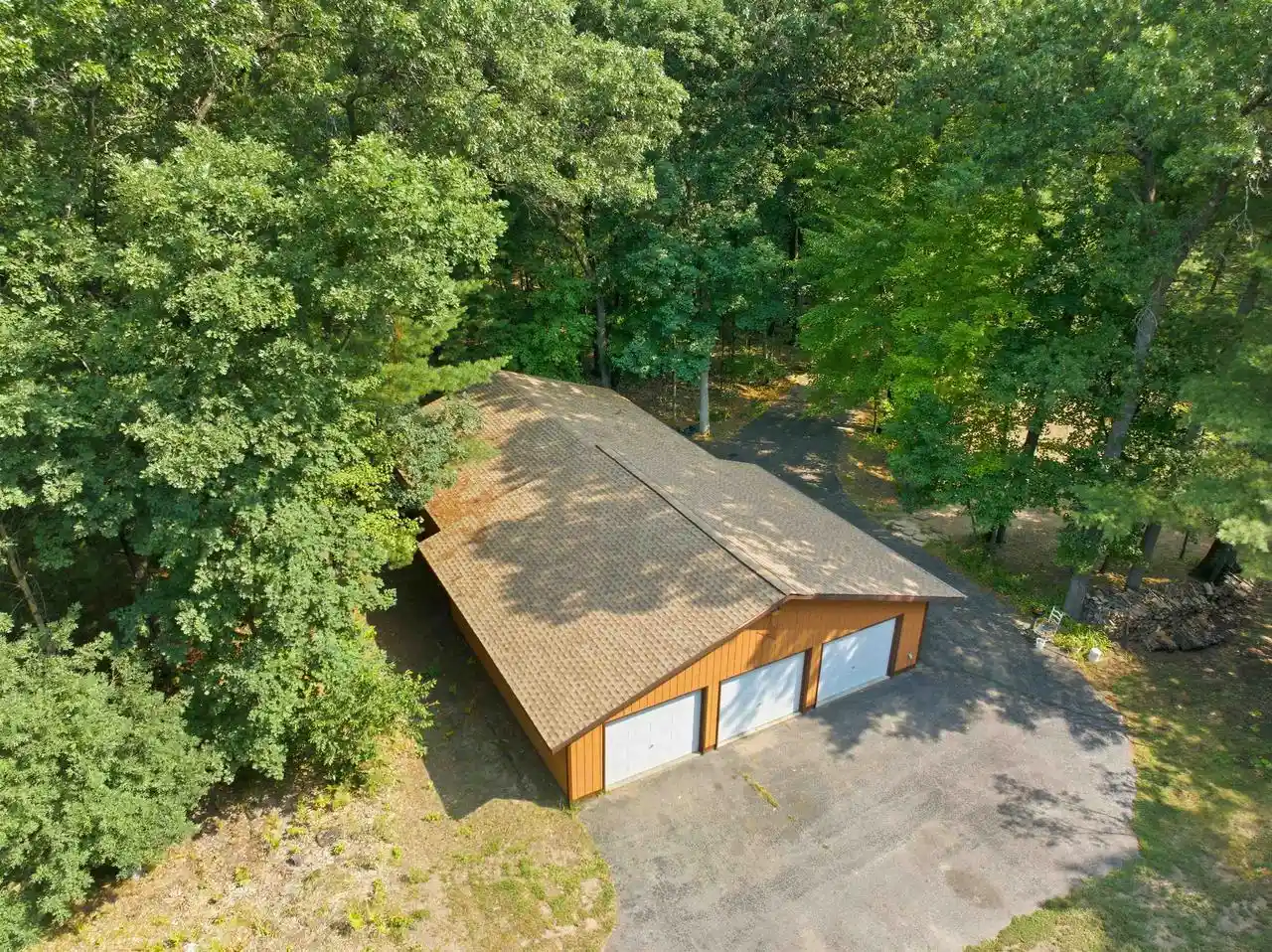 Photo 3 of Single family home for sale at 1352 Fur Court Court, Wisconsin Dells, WI 53965 | MLS# 2027798 | Listing updated on 2026-09-25