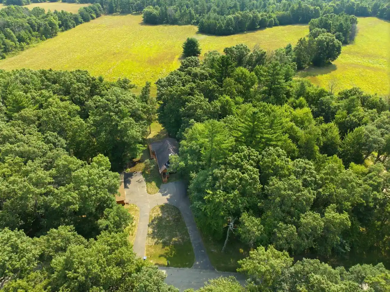 Photo 4 of Single family home for sale at 1352 Fur Court Court, Wisconsin Dells, WI 53965 | MLS# 2027798 | Listing updated on 2026-09-25