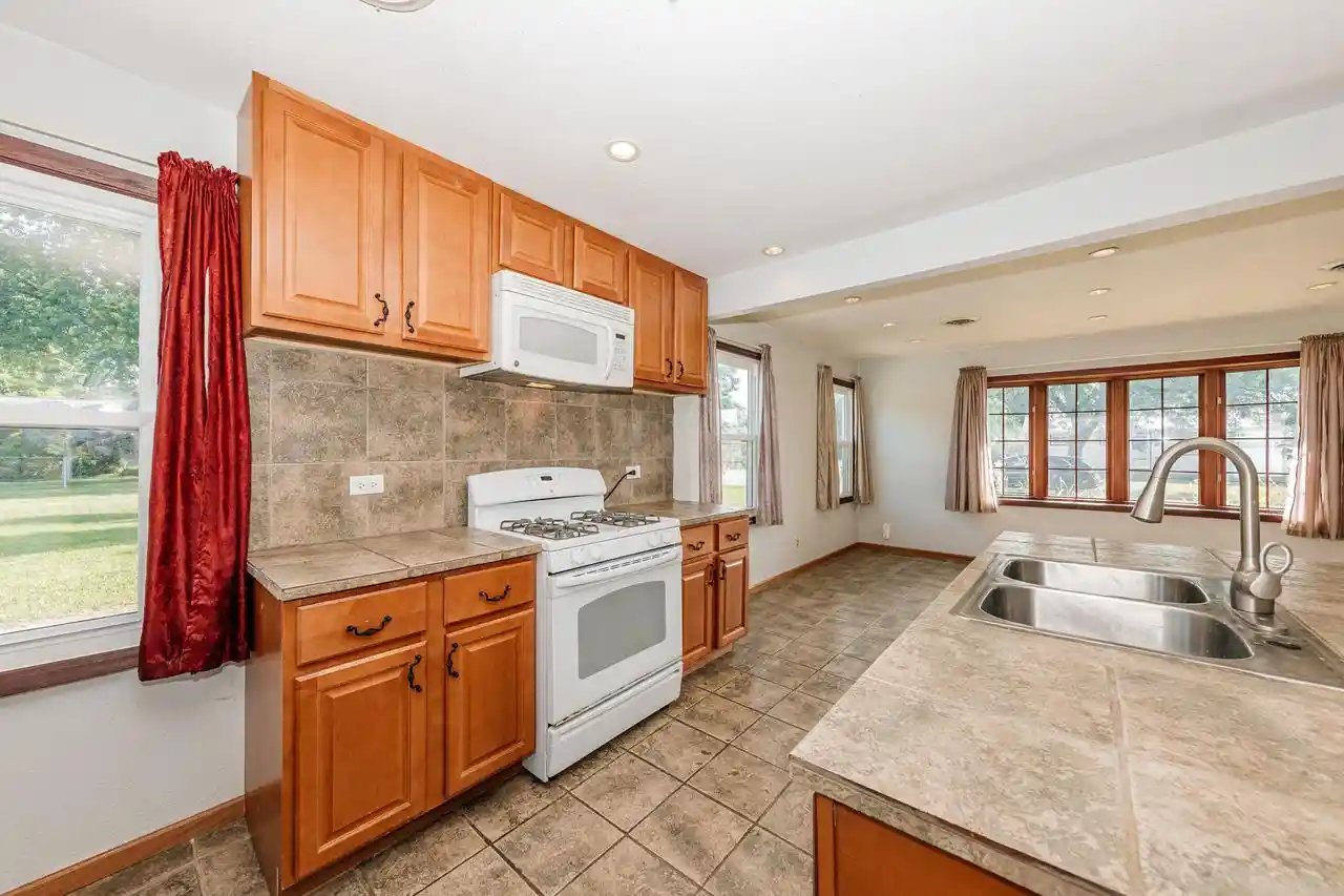 5th image of 7191 S 37Th Pl Pl, Franklin, WI 53132 | MLS# 1971186