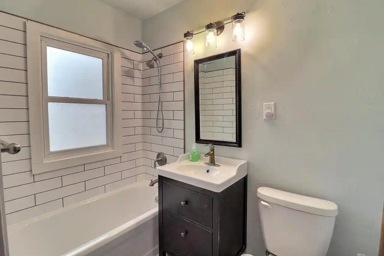 2nd image of 221 Gray Street Street, Green Bay, WI 54303 | MLS# 50328941