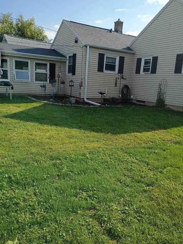 Photo 3 of Single family home for sale at 520 Pleasant Street Street, Oshkosh, WI 54901 | MLS# 50328902 | Listing updated on 2026-09-14