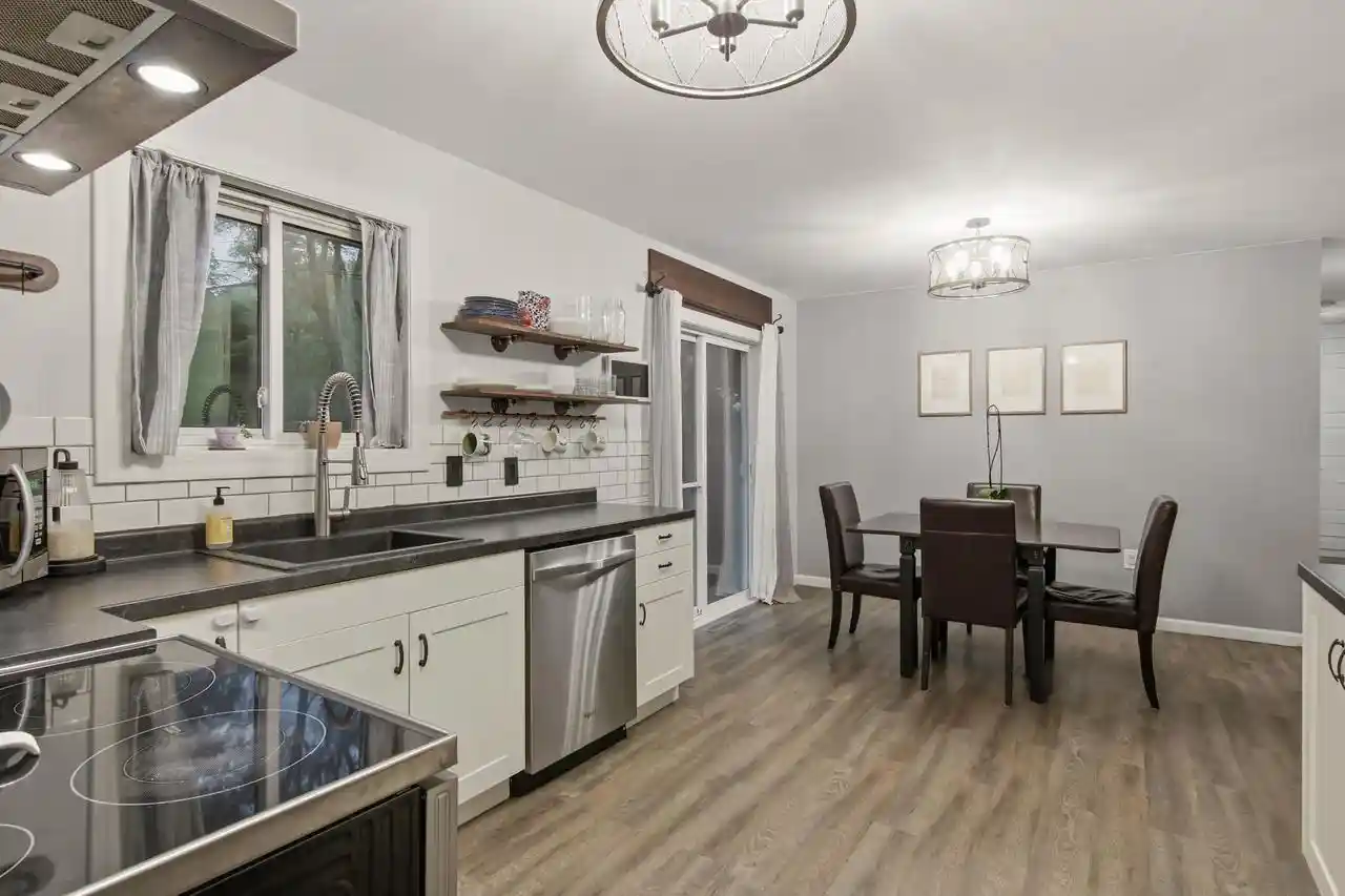 38th image of 1010 Malden Avenue Avenue, Eau Claire, WI 54703 | MLS# 1971192