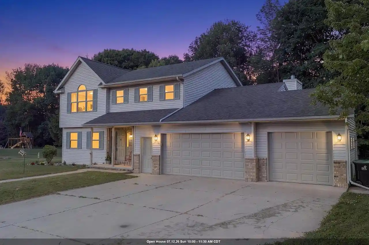Homes for sale in Gillett, WI | 212 S Birch Avenue Avenue, Gillett, WI 54124 | MLS# 50328945