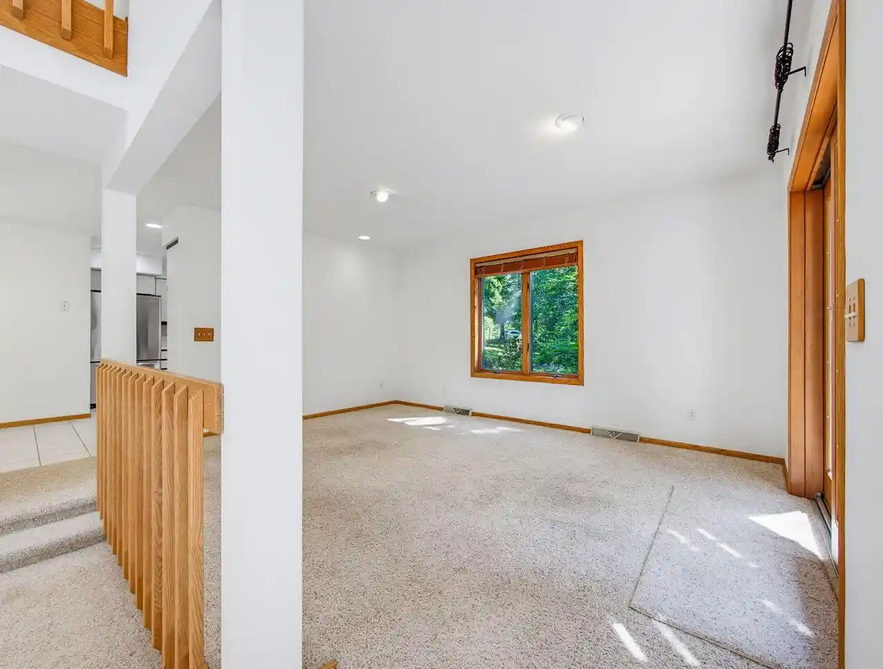 Photo 4 of Single family home for sale at S1W31450 Hickory Hollow Court Court, Delafield, WI 53018 | MLS# 1971198 | Listing updated on 2026-08-29