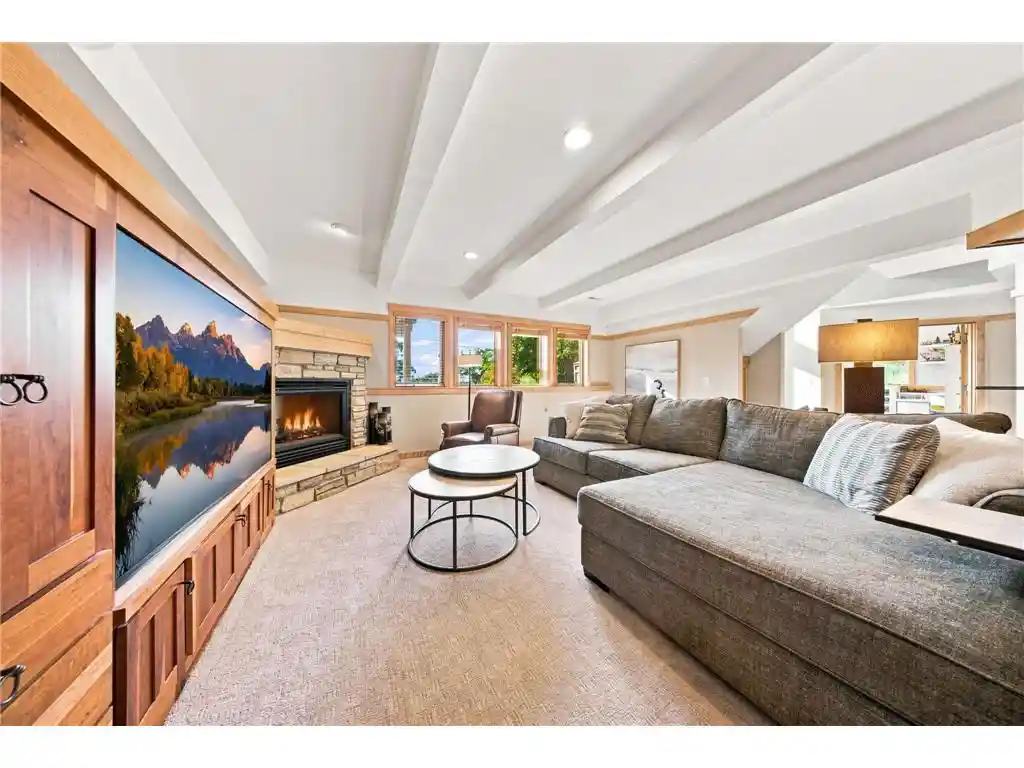 5th image of 294 Salishan Dr Dr, Hudson, WI 54016 | MLS# 7105948