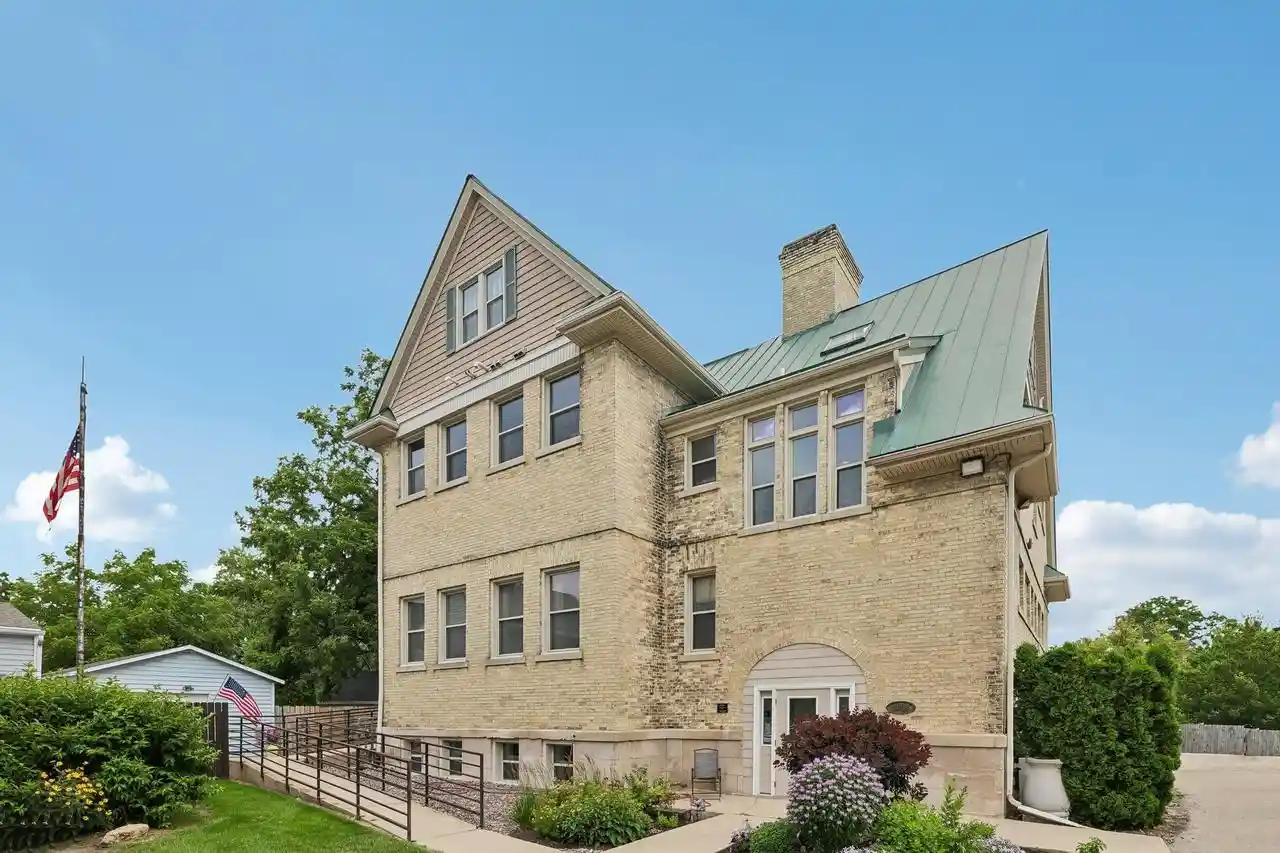 1st image of 1009 Summit Avenue Avenue #6, Stoughton, WI 53589 | MLS# 2027802