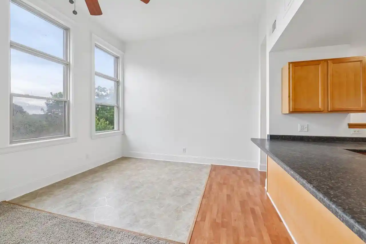 3rd image of 1009 Smt Ave Ave, Stoughton, WI 53589