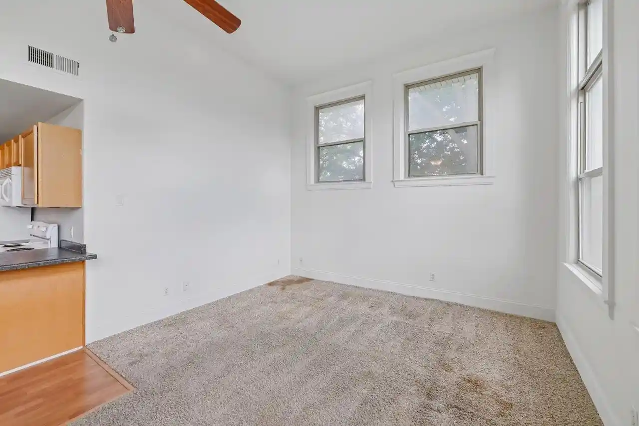 4th image of 1009 Smt Ave Ave, Stoughton, WI 53589