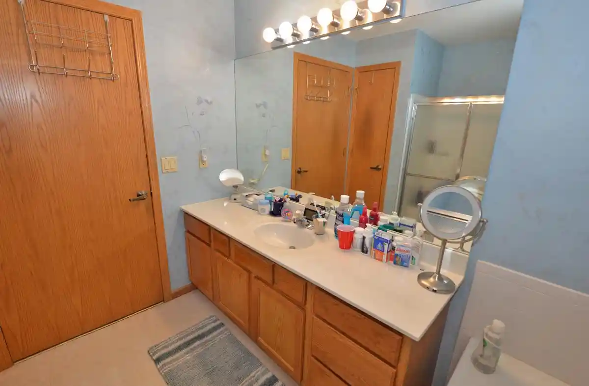 5th image of 1117 N Sunnyslope Dr Dr #202, Mount Pleasant, WI 53406 | MLS# 1971213