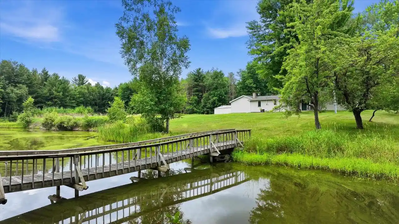 Homes for sale in Chili, WI | 11555 Eisenhower Dr Dr, Chili, WI 54420 | MLS# 22603231