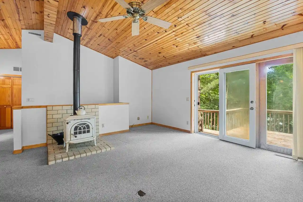 3rd image of E4548 W Redstone Dr Dr, La Valle, WI 53941 | MLS# 2027806