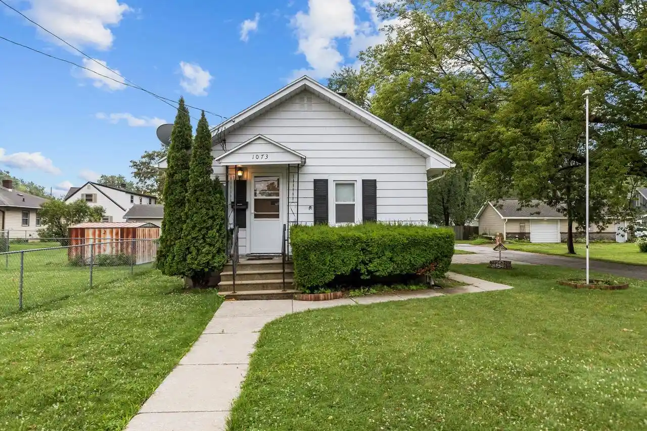 Homes for sale in Green Bay, WI | 1073 Caroline Street Street, Green Bay, WI 54303 | MLS# 50328963