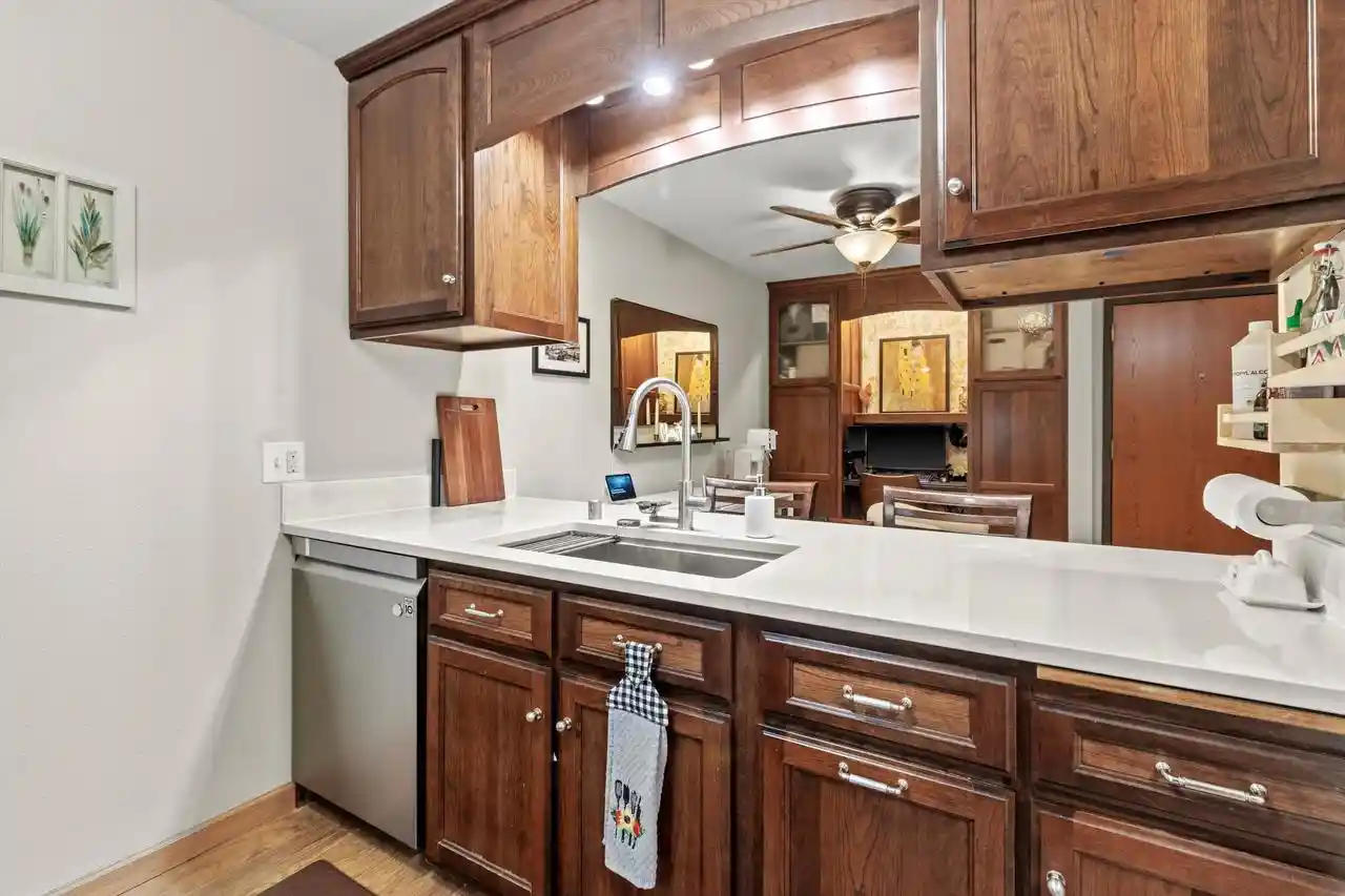 3rd image of 1015 N Sunnyvale Lane Lane #E, Madison, WI 53713 | MLS# 2027811