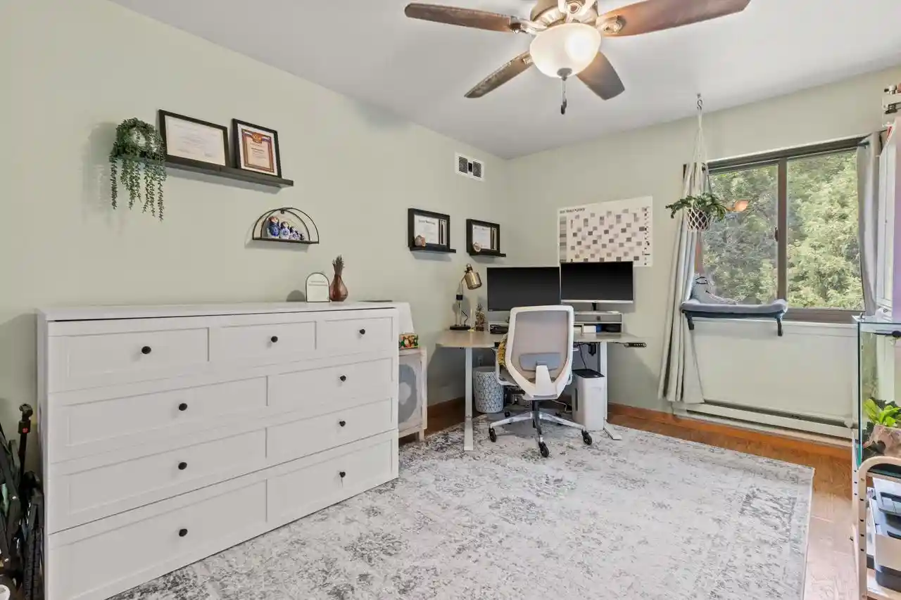 4th image of 1015 N Sunnyvale Lane Lane #E, Madison, WI 53713 | MLS# 2027811