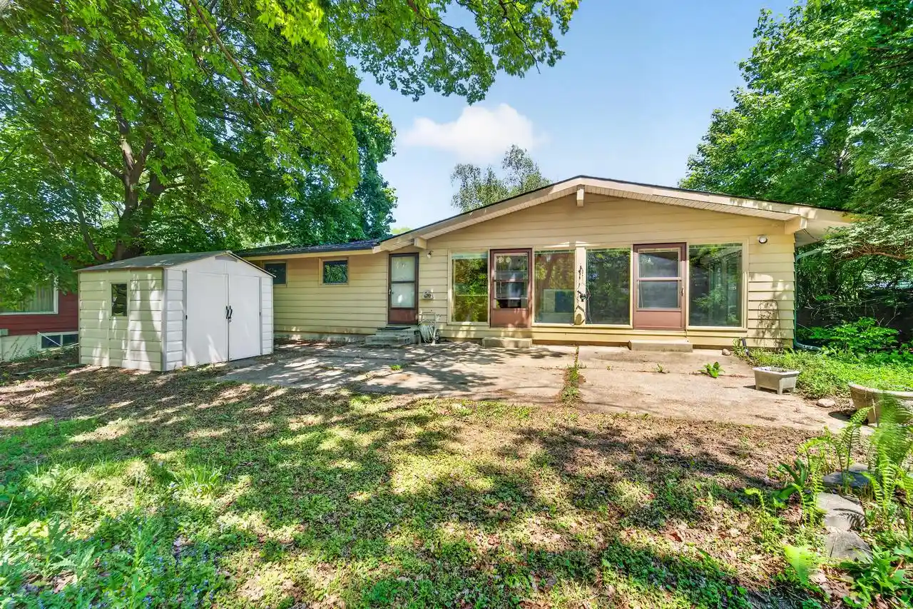 Homes for sale in Wauwatosa, WI | 4435 Glenway Street Street, Wauwatosa, WI 53225 | MLS# 1971231