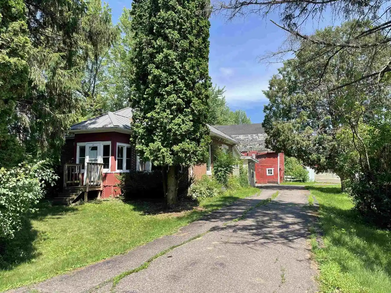 Homes for sale in Withee, WI | 805 E Clover Street Street, Withee, WI 54498 | MLS# 22603233