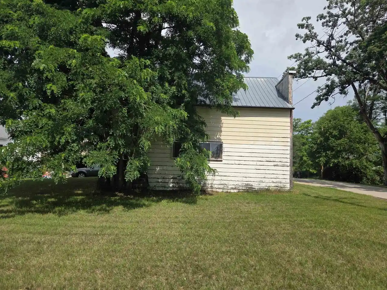 Homes for sale in Endeavor, WI | 447 N River Dr Dr, Endeavor, WI 53930 | MLS# 2027818