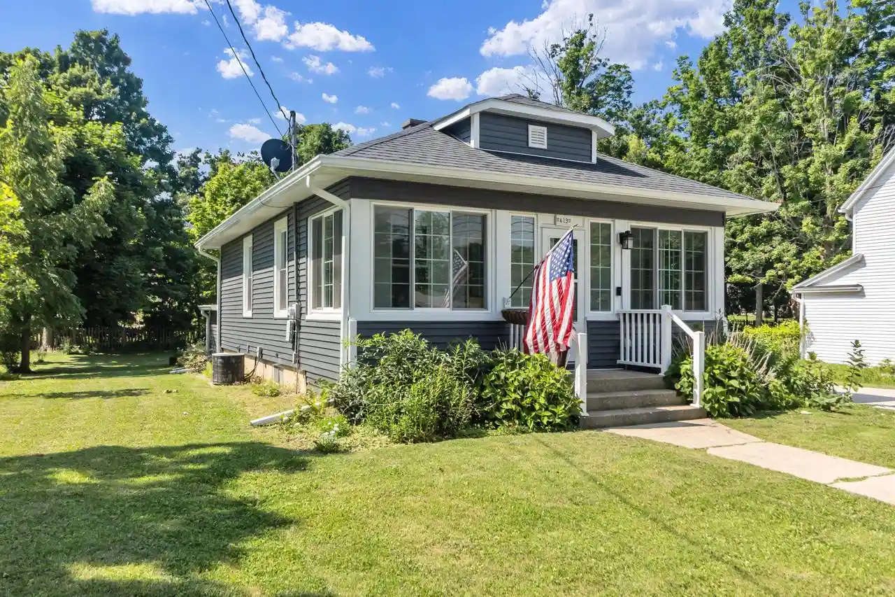 Homes for sale in Williams Bay, WI | 419 W Geneva Street Street, Williams Bay, WI 53191 | MLS# 1971240