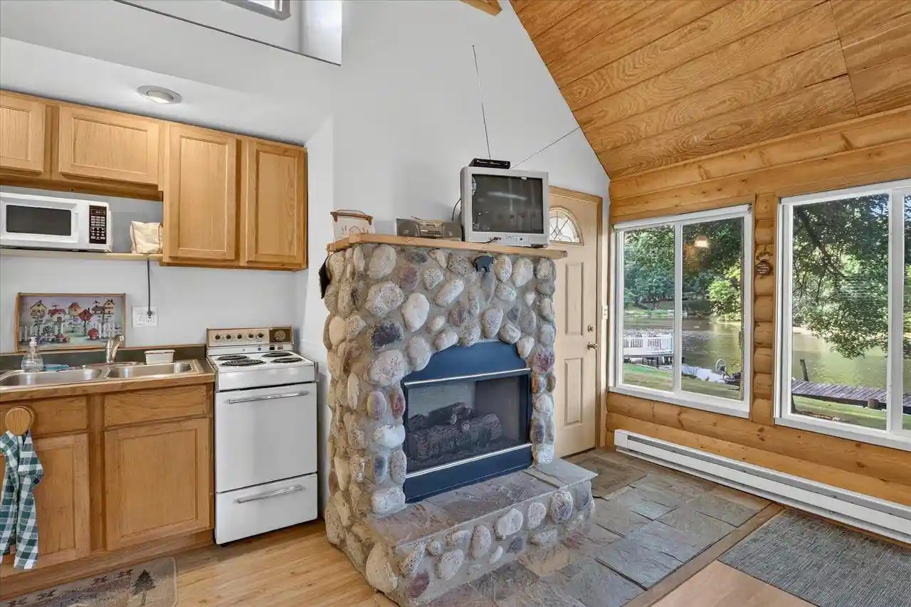 3rd image of W1049 Cottage Road Road, Brodhead, WI 53520 | MLS# 2027822