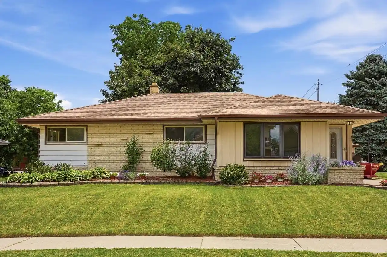1st image of 5782 S New York Avenue Avenue, Cudahy, WI 53110 | MLS# 1971251