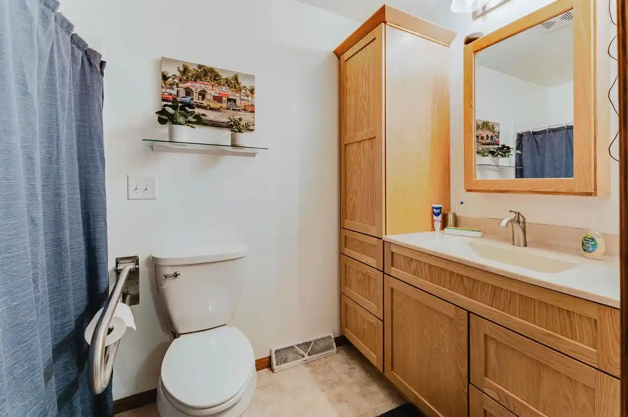 4th image of 1202 Willow Bend Lane Lane, Oshkosh, WI 54904 | MLS# 50328968