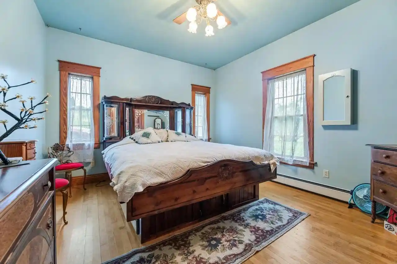 Homes for sale in Elroy, WI | 33606 Owl Avenue Avenue, Elroy, WI 53929 | MLS# 2027828