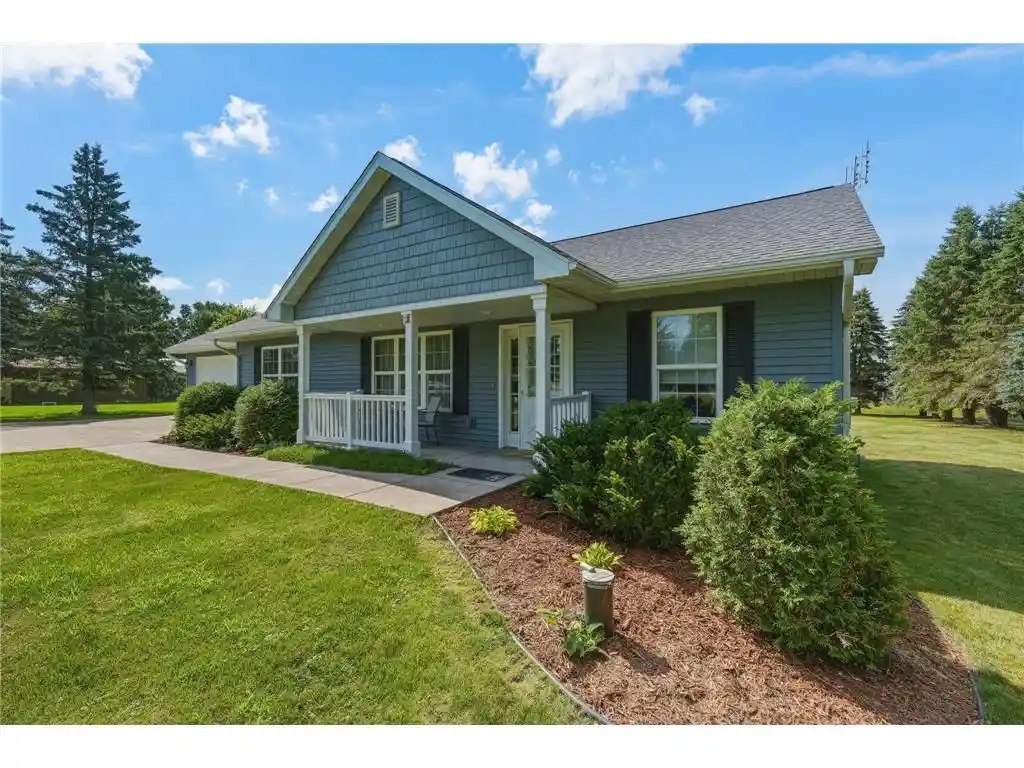 Photo 1 of Sale Pending at 1423 County Road Gg, New Richmond, WI 54017 | MLS# 7107864 | Listing updated on 2026-09-18