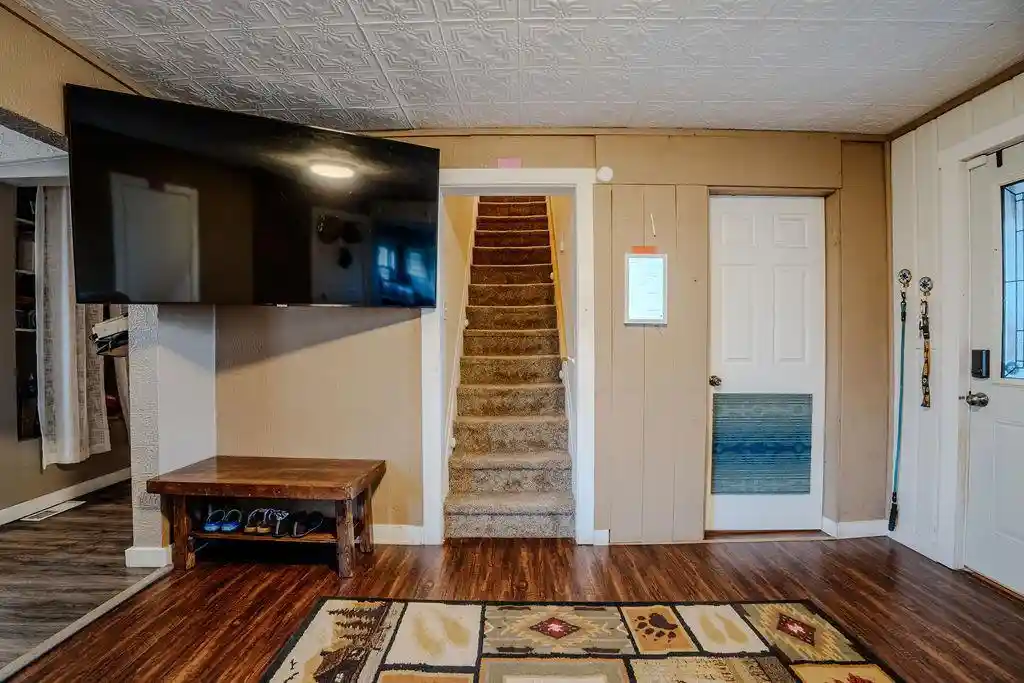 Photo 3 of Sale Pending at 611 9Th Street Street, Baraboo, WI 53913 | MLS# 2027833 | Listing updated on 2026-09-19
