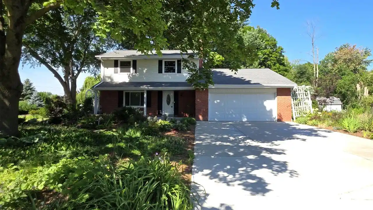 1st image of W174n7505 Joanne Dr Dr, Menomonee Falls, WI 53051 | MLS# 1971275