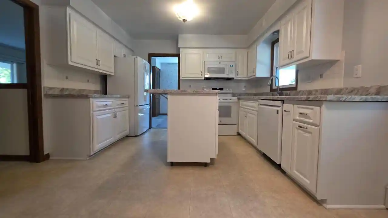 33rd image of W174n7505 Joanne Dr Dr, Menomonee Falls, WI 53051 | MLS# 1971275