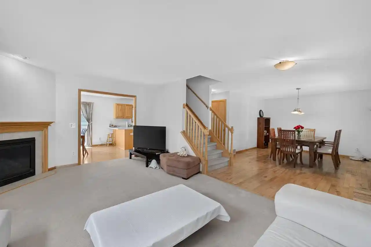 Photo 2 of Single family home for sale at 1305 Dewberry Dr Dr, Madison, WI 53719 | MLS# 2027840 | Listing updated on 2026-09-18