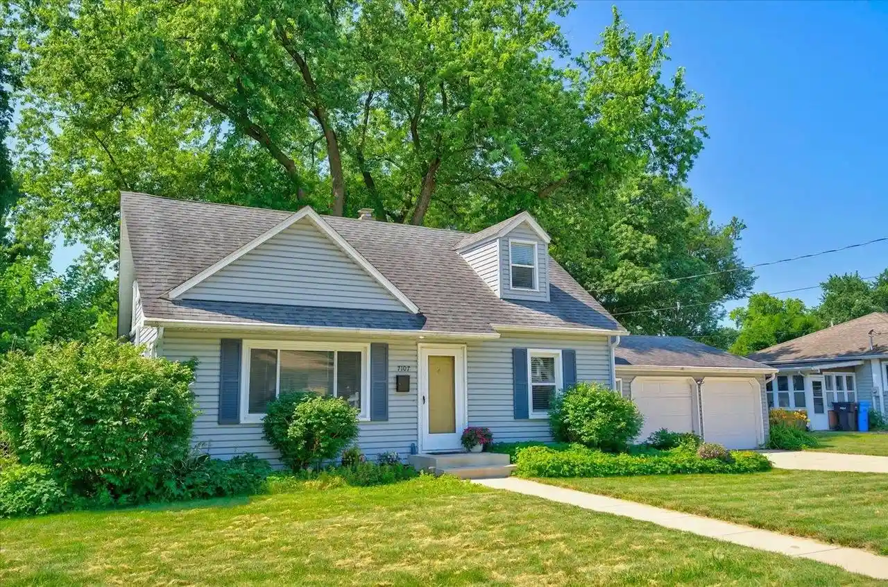 1st image of 7107 North Avenue Avenue, Middleton, WI 53562 | MLS# 2027841