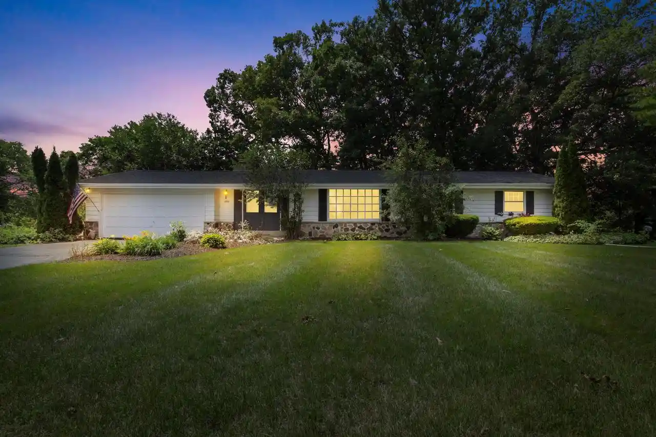 image of 17755 Senlac Lane Lane, Brookfield, WI 53045 | MLS# 1971314