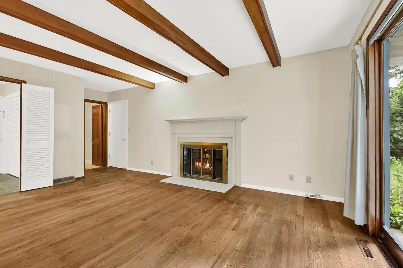 image of 17755 Senlac Lane Lane, Brookfield, WI 53045 | MLS# 1971314