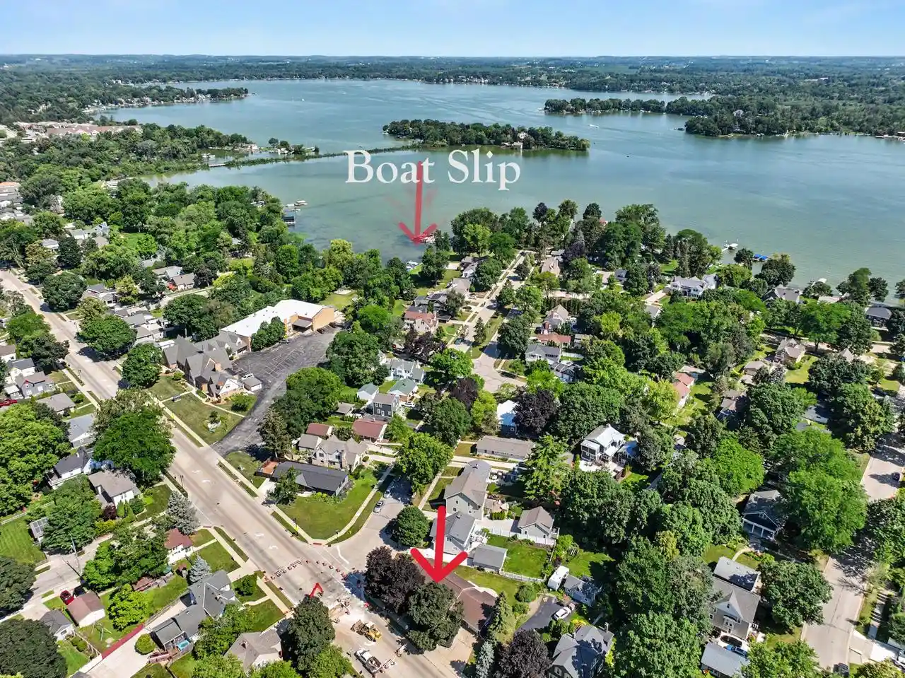 1st image of 632 W Wisconsin Avenue Avenue, Oconomowoc, WI 53066 | MLS# 1971318