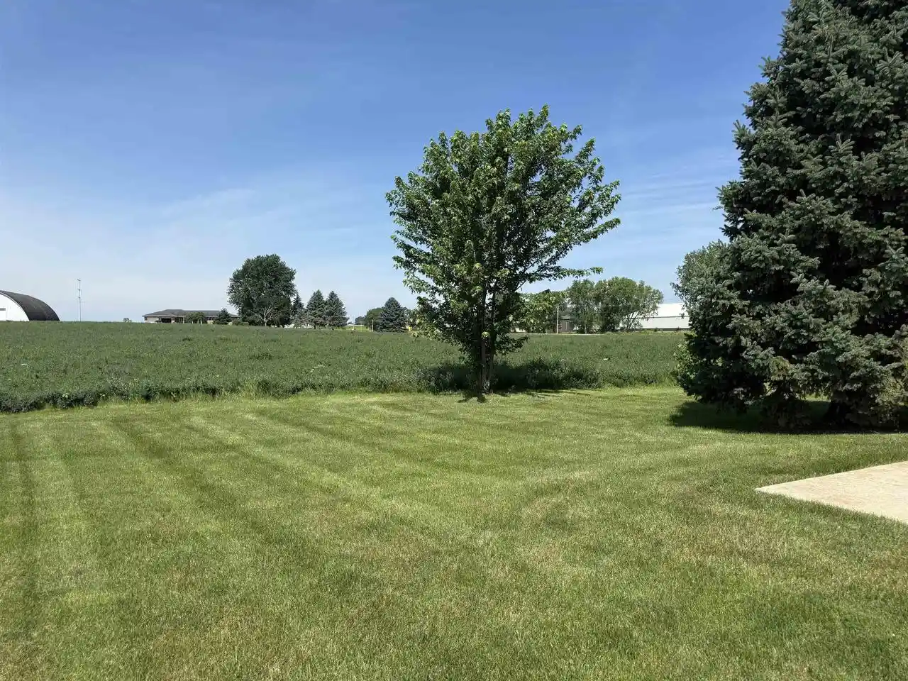 2nd image of 420 Sunset Rd Rd, Columbus, WI 53925