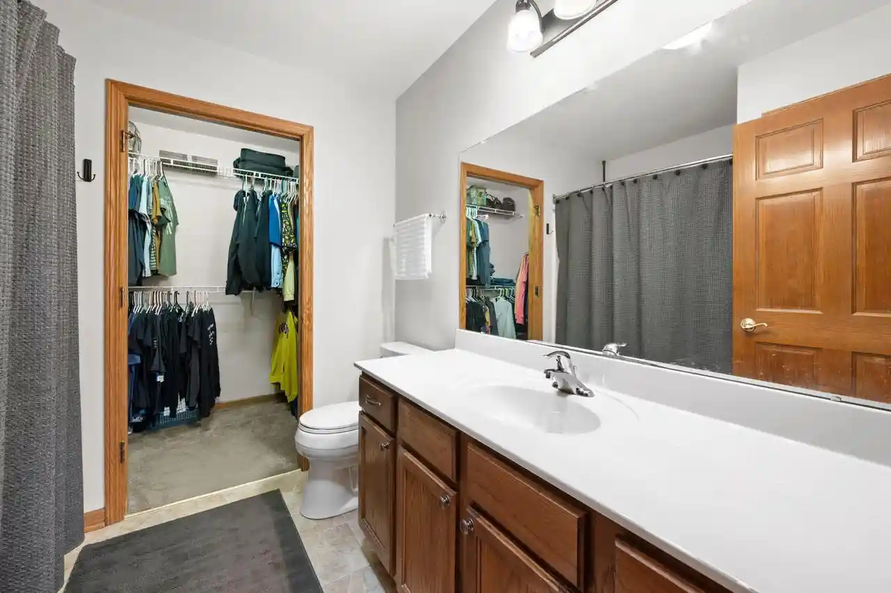 4th image of 315 Endfield Circle Circle #37, Waukesha, WI 53186 | MLS# 1971332