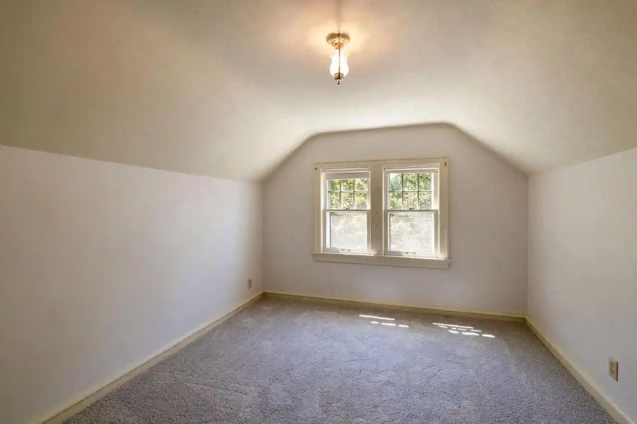 Homes for sale in Whitefish Bay, WI | 5901 N Shoreland Avenue Avenue, Whitefish Bay, WI 53217 | MLS# 1971333