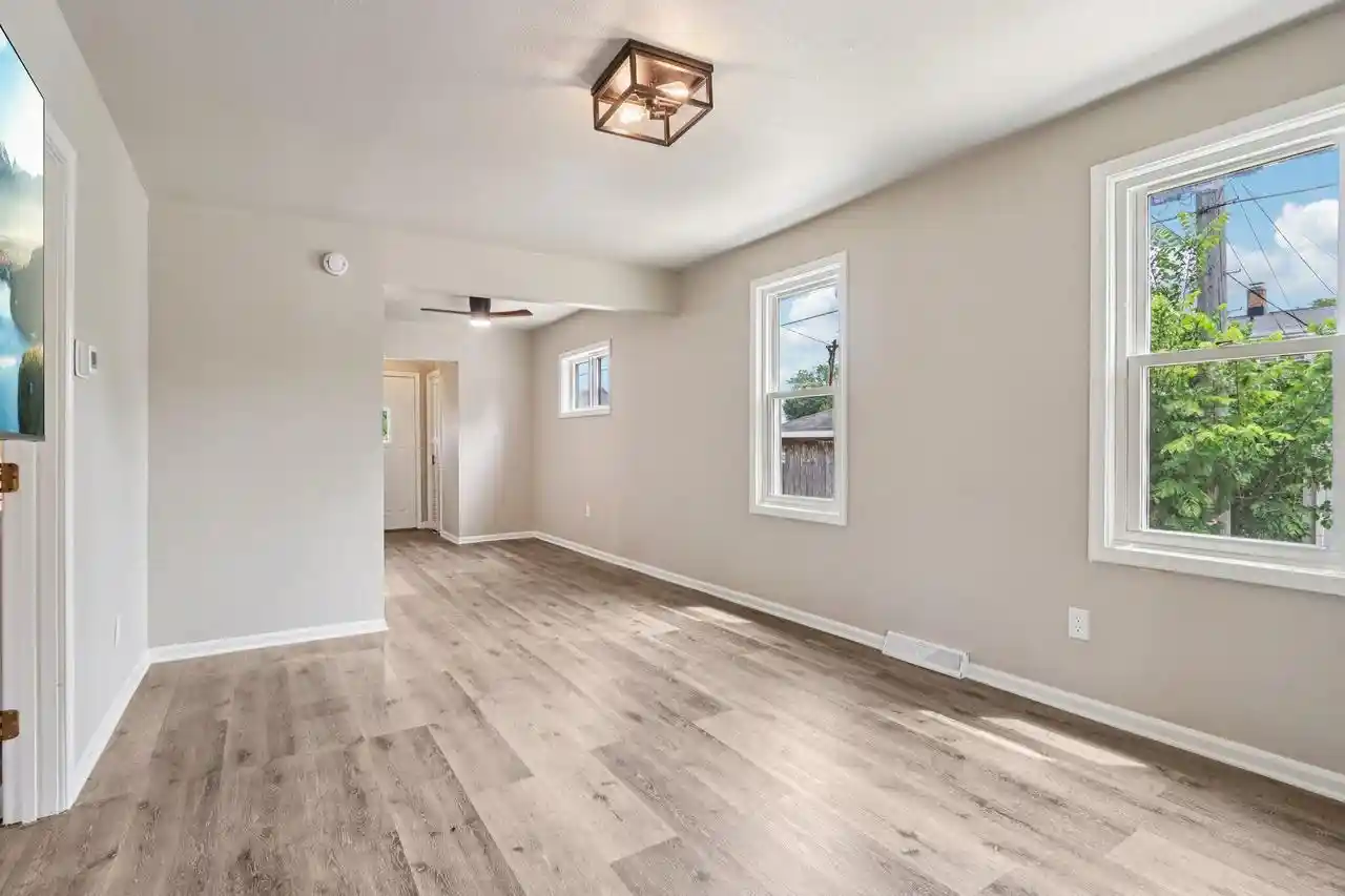 47th image of 3959 E Underwood Avenue Avenue, Cudahy, WI 53110 | MLS# 1971347
