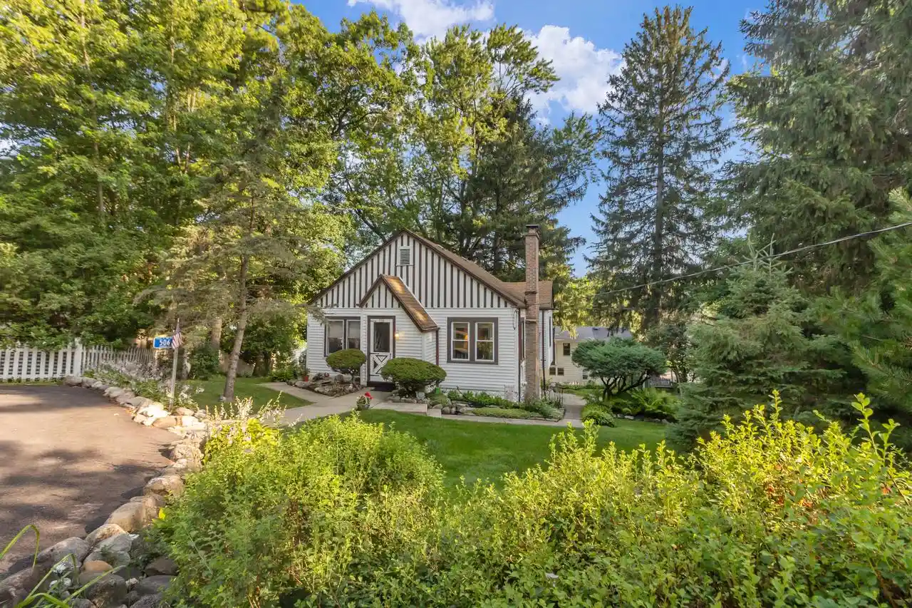 3rd image of 506 Pinewood Trace Trace, Twin Lakes, WI 53181 | MLS# 1971348