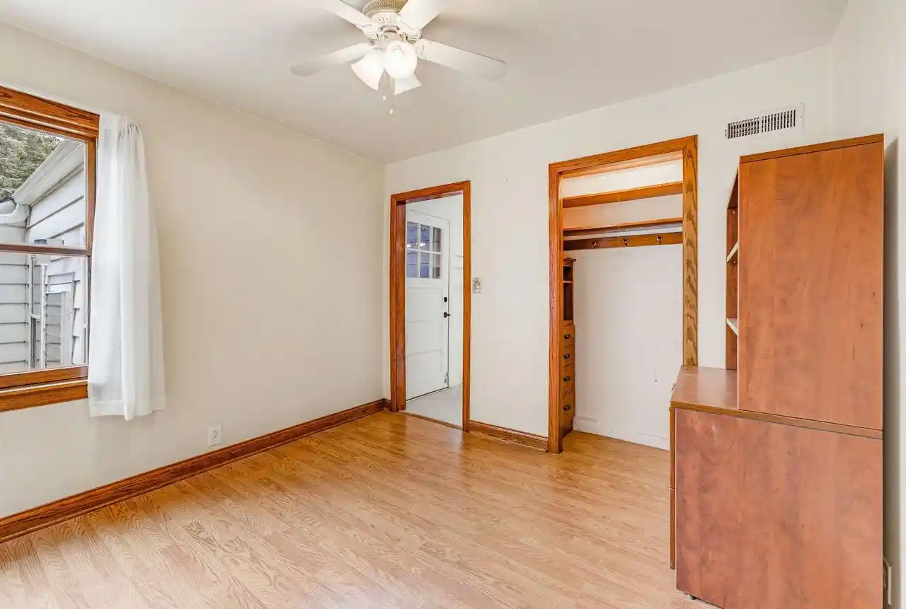 2nd image of 11911 N Wauwatosa Road Road, Mequon, WI 53097 | MLS# 1971350
