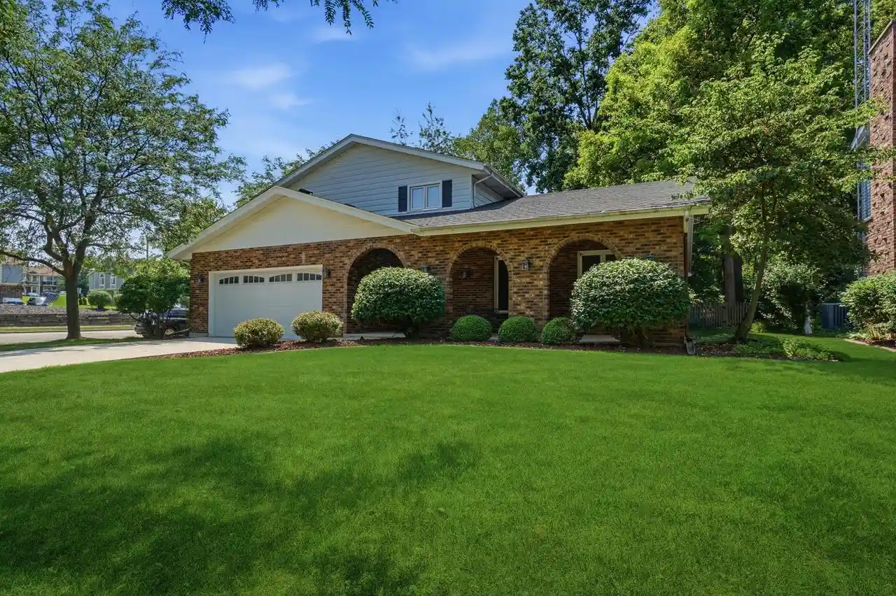Photo 1 of Single family home for sale at 1482 37th Avenue Avenue, Kenosha, WI 53144 | MLS# 1971351 | Listing updated on 2026-08-15