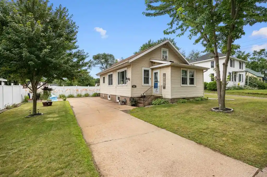 1st image of 509 Fountain Street Street, Eau Claire, WI 54703 | MLS# 1603148