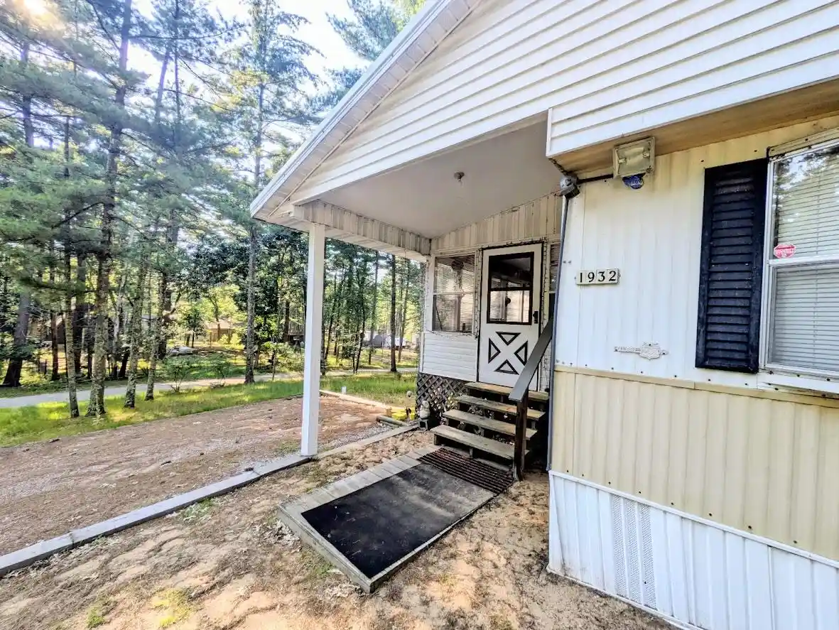 2nd image of 1932 Elm Avenue Avenue, Friendship, WI 53934 | MLS# 2027877