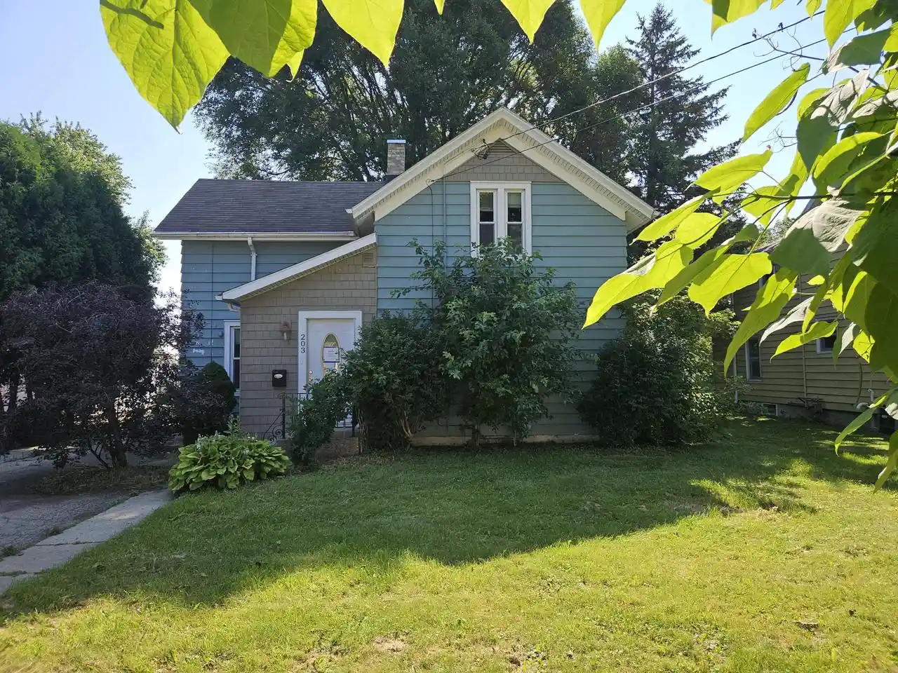 Homes for sale in Beaver Dam, WI | 203 Wayland Street Street, Beaver Dam, WI 53916 | MLS# 1971376
