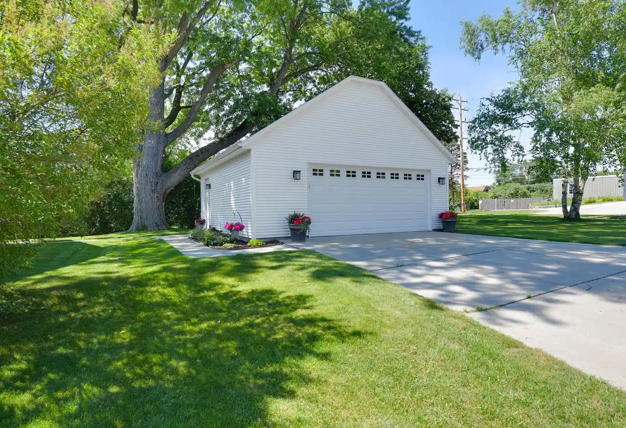 Homes for sale in Brown Deer, WI | 8587 N 42nd Street Street, Brown Deer, WI 53209 | MLS# 1971393