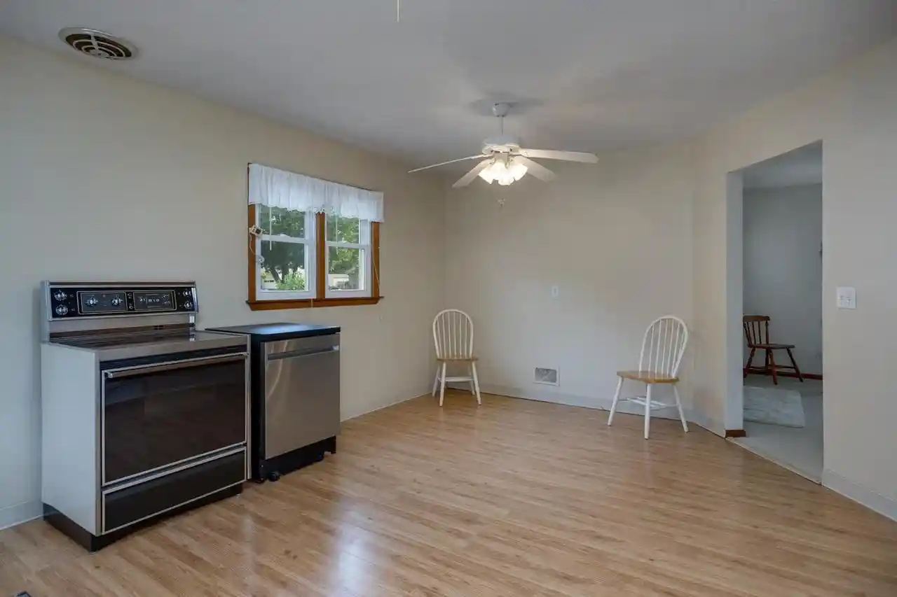 2nd image of 1442 S Marion Avenue Avenue, Janesville, WI 53546 | MLS# 2027913