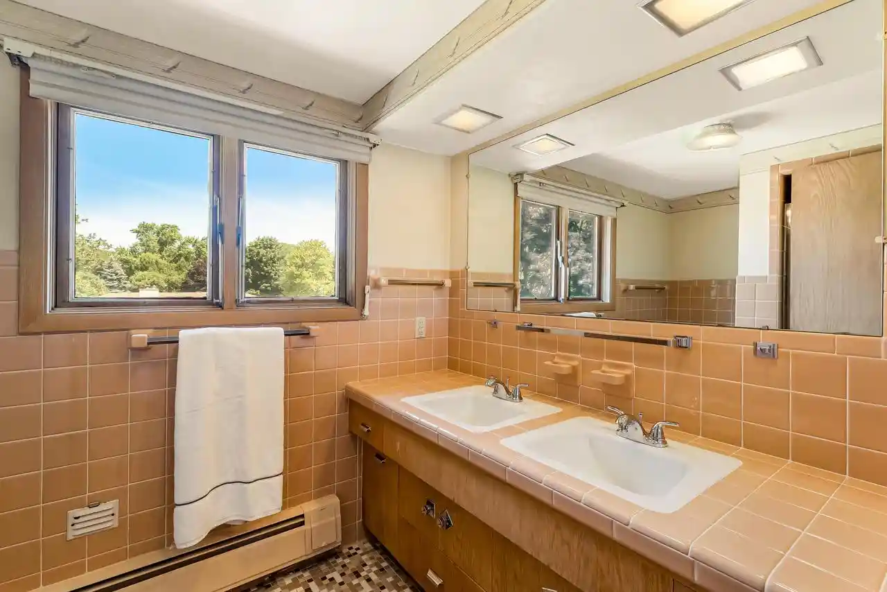 4th image of 13335 Marquette Avenue Avenue, Elm Grove, WI 53122 | MLS# 1971406