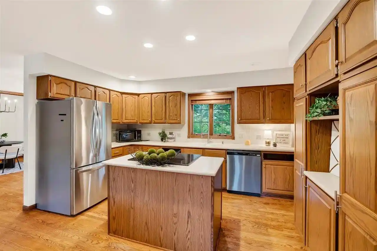 5th image of 8062 Burr Oak Trail Trail, Cross Plains, WI 53528 | MLS# 2027917
