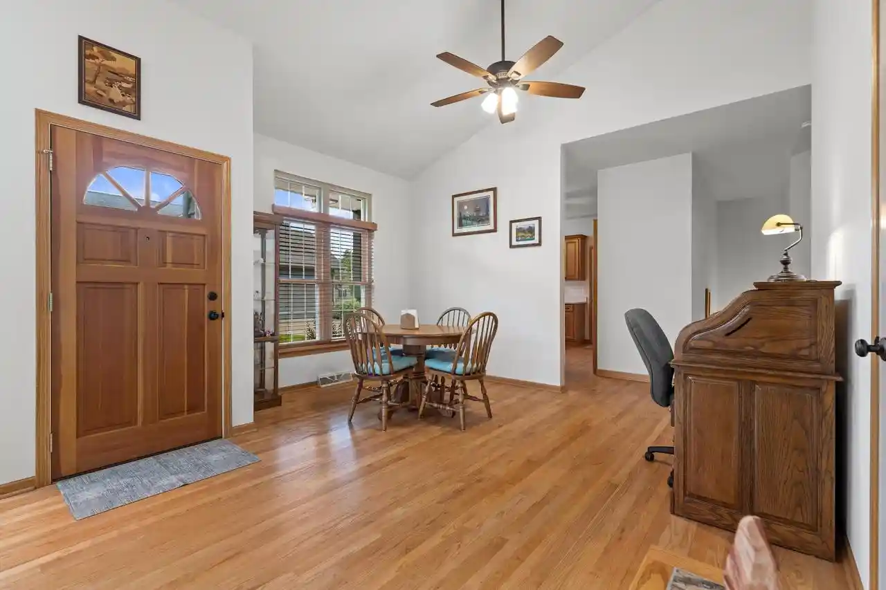 44th image of W232n3080 Emerald Lane Lane #B, Pewaukee, WI 53072 | MLS# 1971409